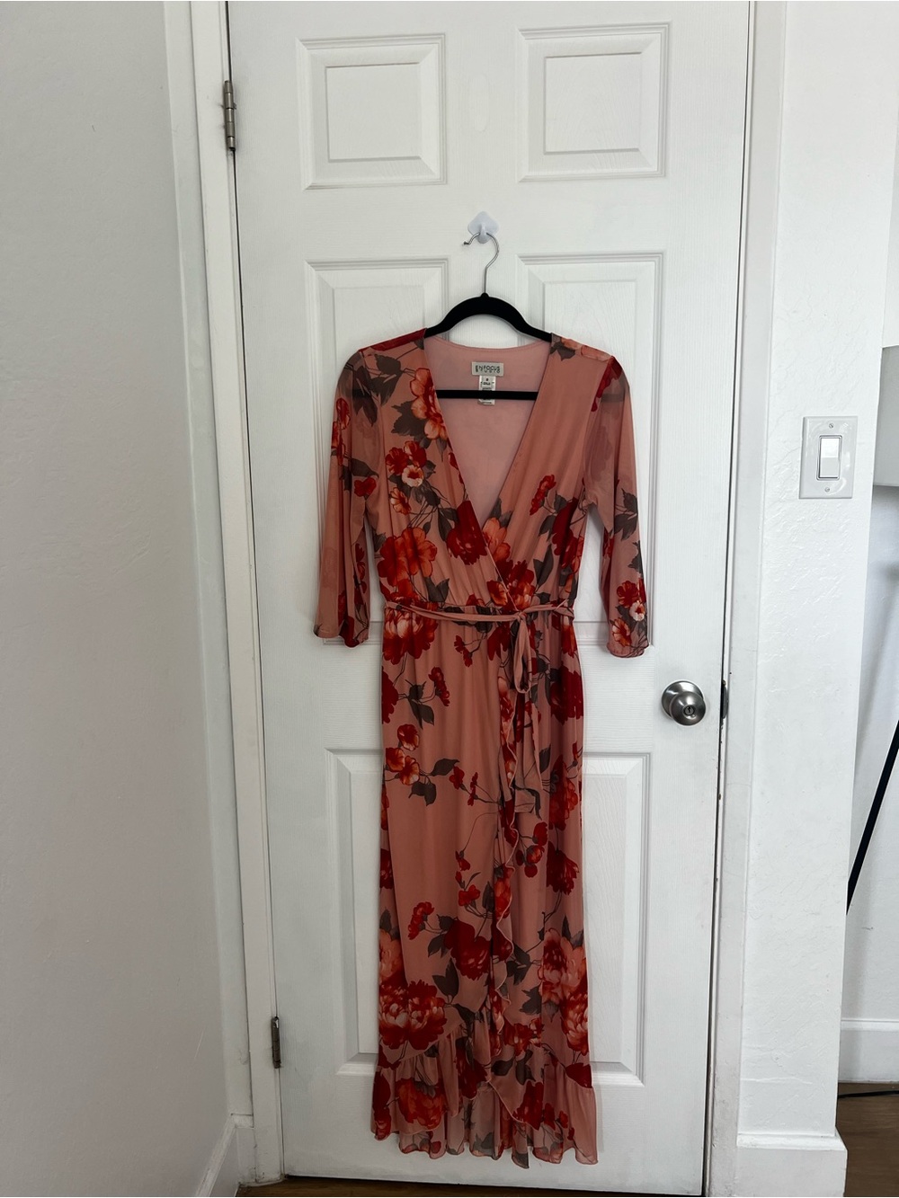 Enfocus‎ Studio Dusty Rose Floral Wrap Maxi Dress
